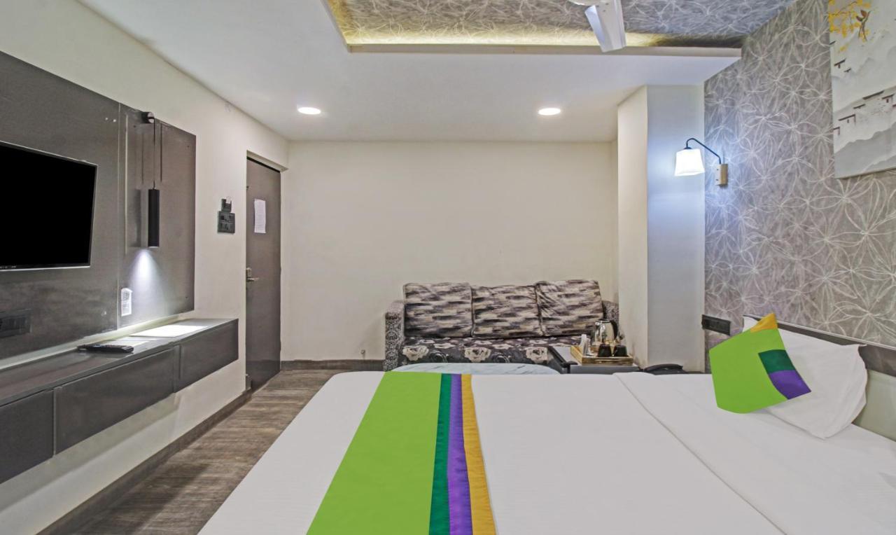 Treebo The Boss Hotel Raipur  Luaran gambar