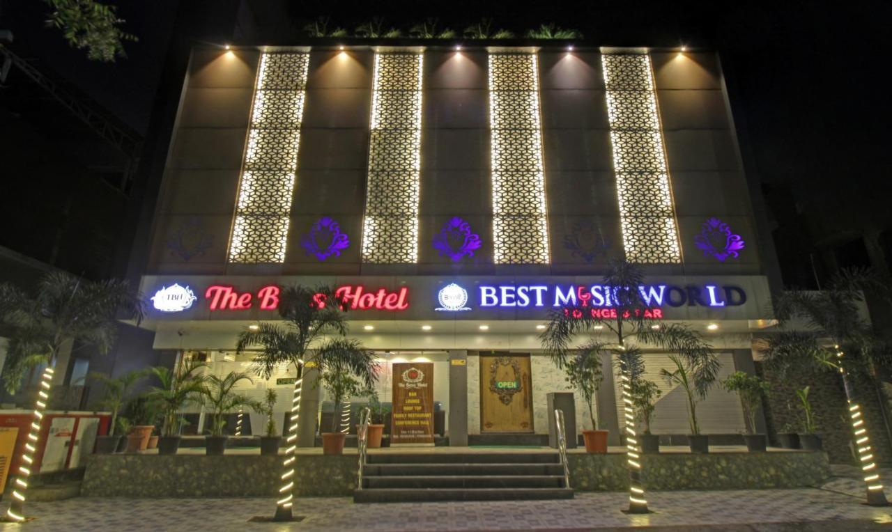 Treebo The Boss Hotel Raipur  Luaran gambar